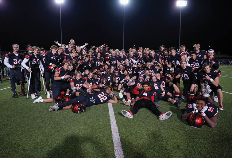  Lubbock-Cooper vs  Fort Worth Southwest, Bi-District Playoff  Photo by: Aaron Baxter