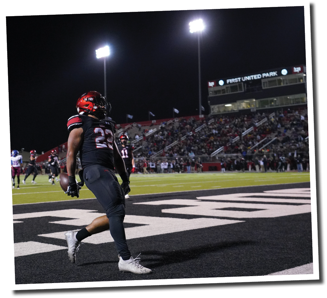  Lubbock-Cooper vs  Fort Worth Southwest, Bi-District Playoff  Photo by: Aaron Baxter