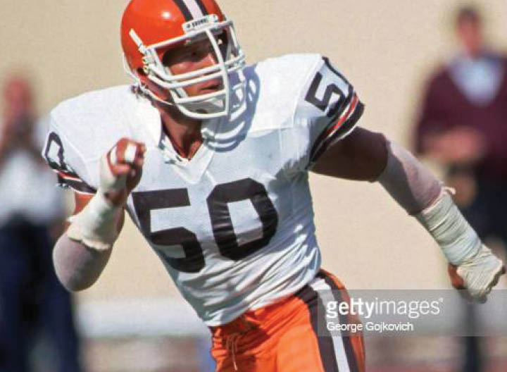 PITTSBURGH, PA - OCTOBER 16:  Linebacker Tom Cousineau #50 of the Cleveland Browns pursues the play against the Pittsburgh Steelers during a game at Three Rivers Stadium on October 16, 1983 in Pittsburgh, Pennsylvania   The Steelers defeated the Browns 44-17   (Photo by George Gojkovich Getty Images)